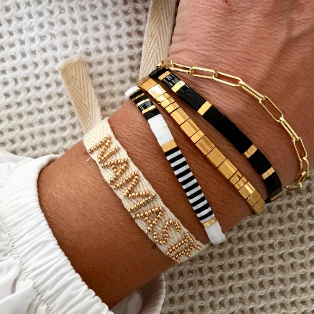 Good karma glass beads stretch stackable bracelet NEW